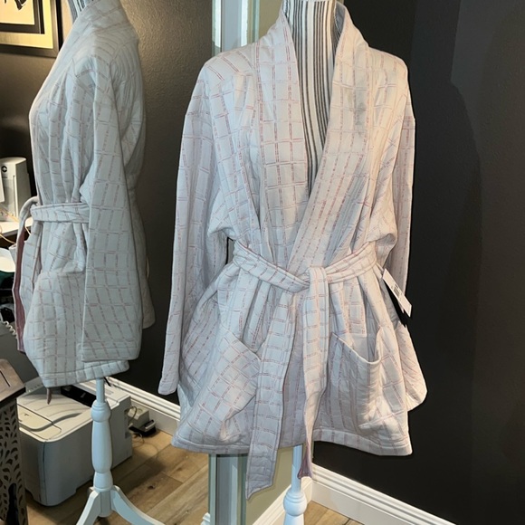 🛑 1 hour sale. Nike, yoga therma m-fit luxe, reversible, cozy and elegant - Picture 7 of 10